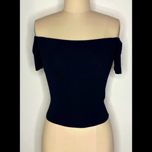 Scripted Black Off-Shoulder Rib Knit Top - Picture 4 of 4